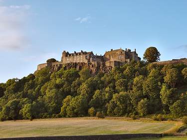 Walking around vintage England and picturesque Scotland