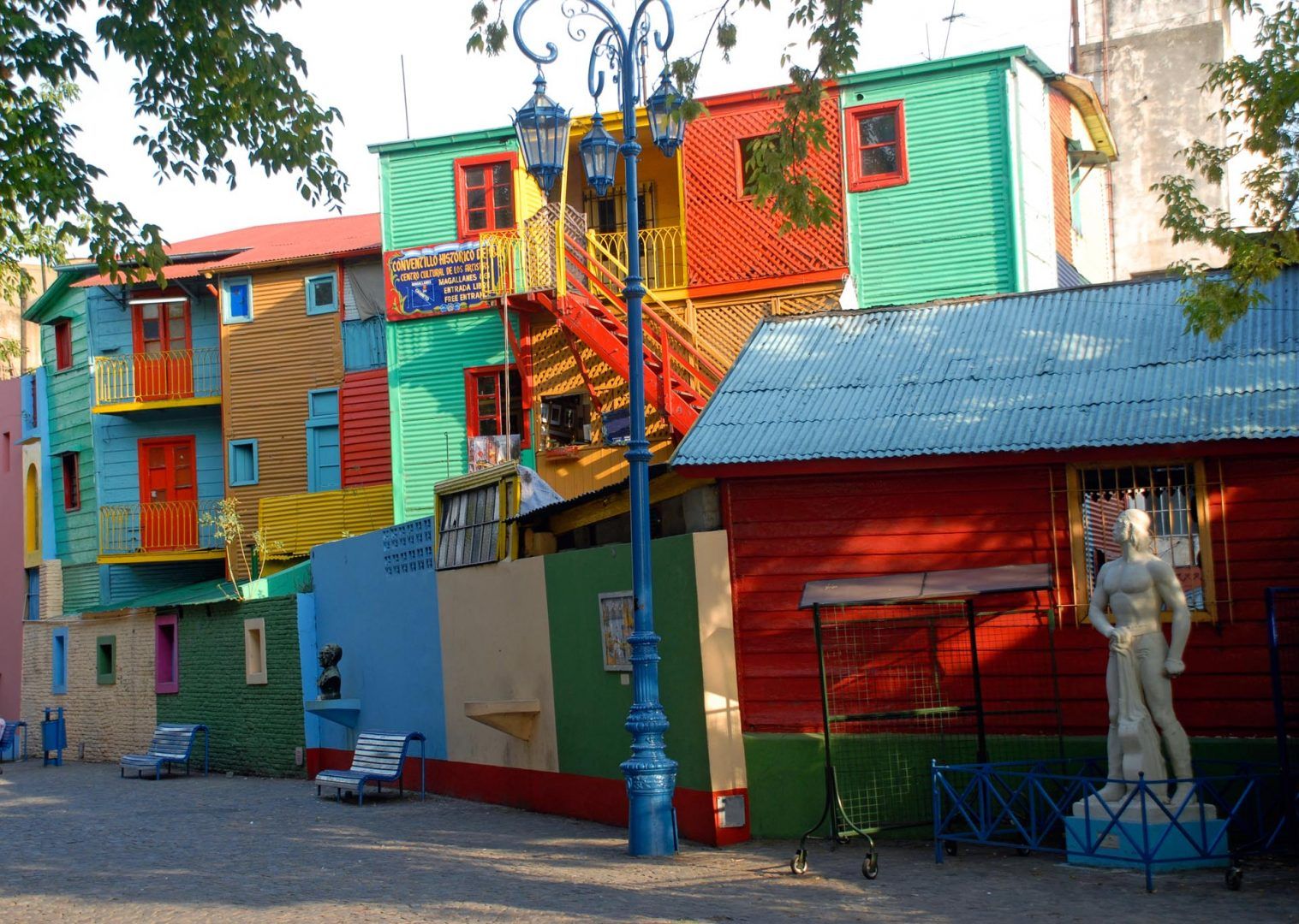 la-boca-buenos-aires-shutterstock_18742885