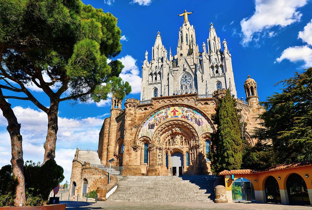 Temple of the Sacred Heart of Jesus at Mount Tibidabo, Barcelona © Shutterstock