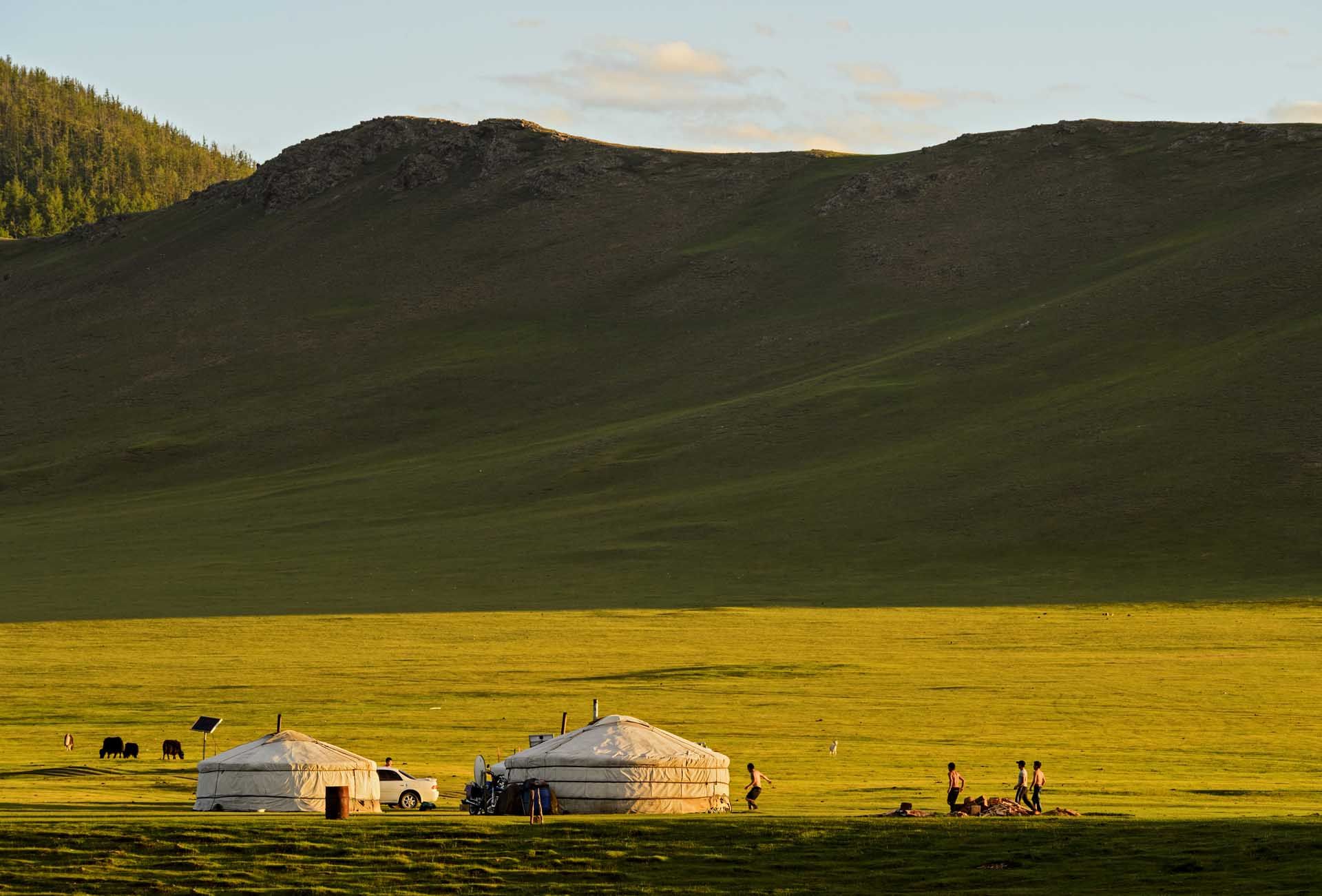 mongolia-jurts-shutterstock_505912858