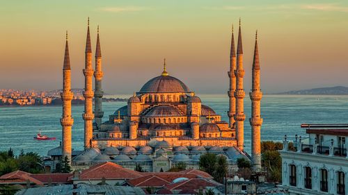 Blue mosque, Instanbul © OPIS Zagreb/Shutterstock