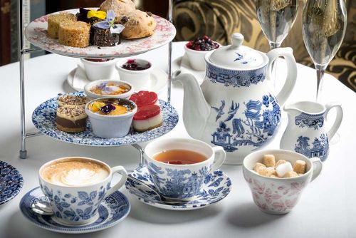 english-tea-shutterstock_538618711