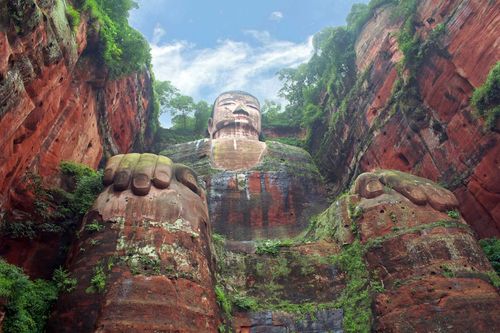 leshan-buddha-shutterstock_43053589