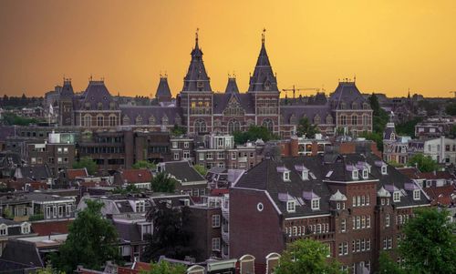 Rijksmuseum-amsterdam-shutterstock_1149773291