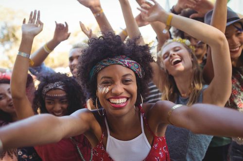 woman-friends-music-festival-shutterstock_680248129